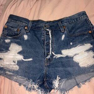 Levi jean shorts